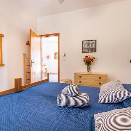 Seaside Haven In Torre Suda *