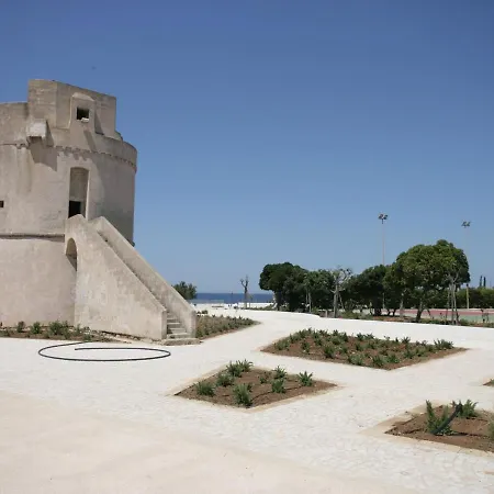Seaside Haven In Torre Suda Дом отдыха *
